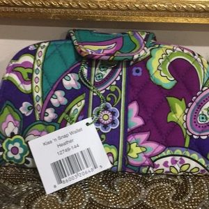 HEATHER KISS’n Snap Kiss lock Wallet . Brand new